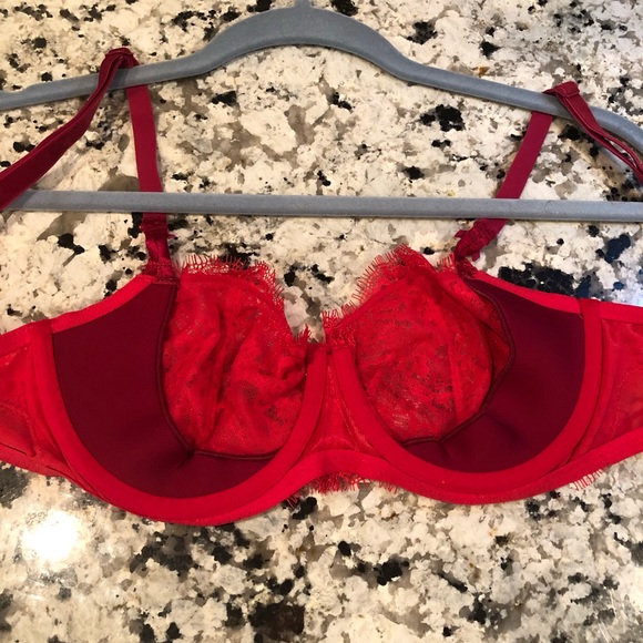 VS Dream Angels Sheer Lace Push Up Without padding bra - Picture 2 of 10